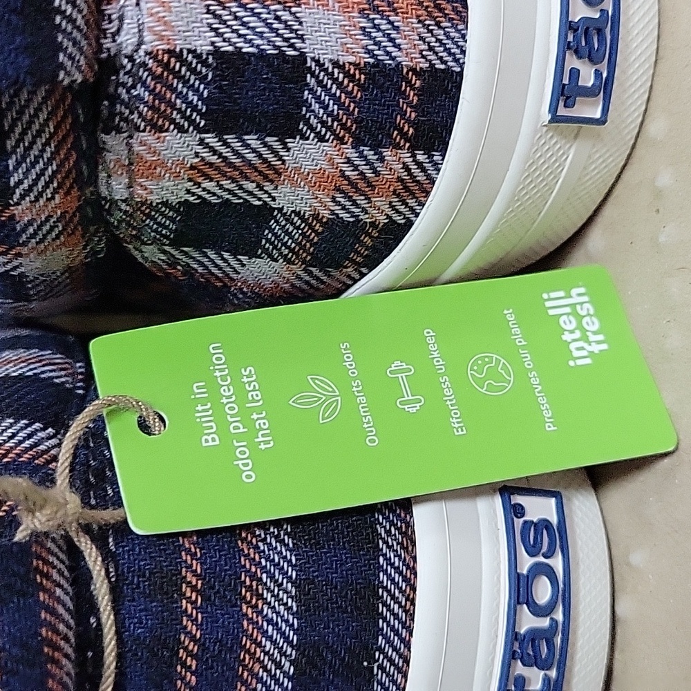 NWT- TAOS Footwear ‘Rubber Sole’ Slip On Canvas Sneaker - Picture 11 of 13